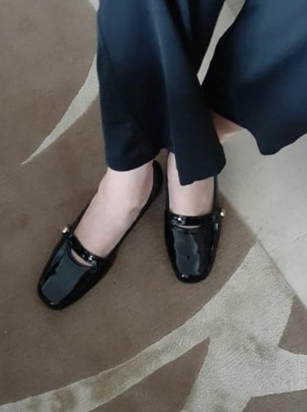 ZAPATO DE CHAROL NEGRO